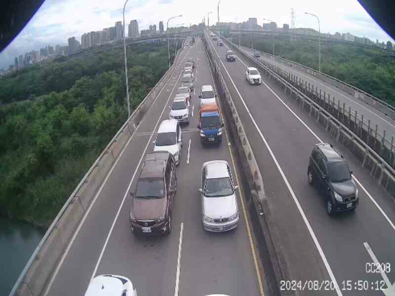 經國橋 台68匝道出口 平面 氣溫26.7度