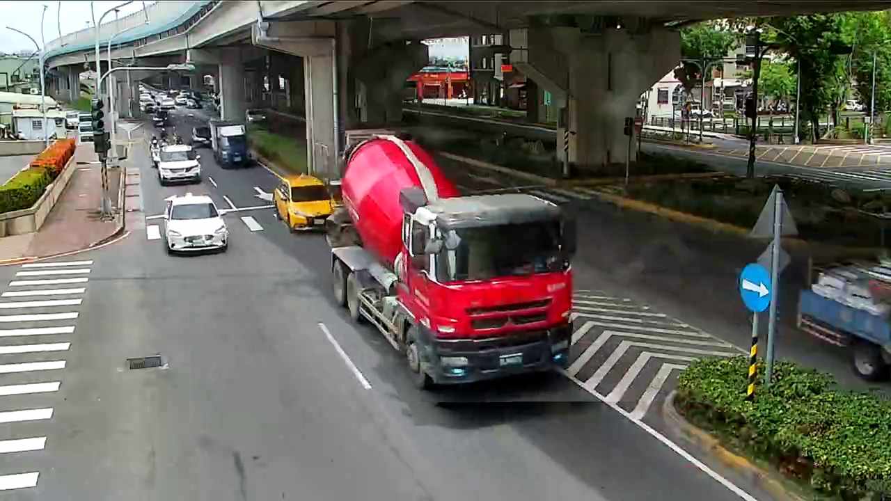 高雄市道路  大中一路、榮總路 距離1.2公里 氣溫29度