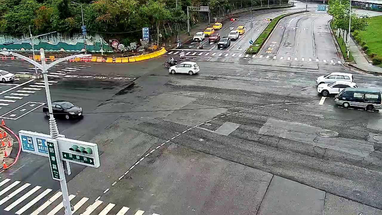 高雄市道路  翠華路、明潭路 距離1.2公里 氣溫27.5度