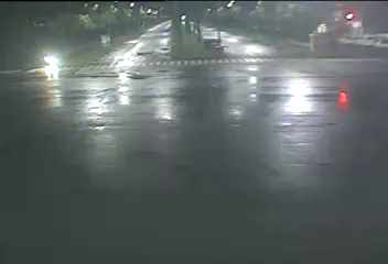 高雄市道路  橋頭區-成功南路橋新六路口 距離1.9公里 氣溫31.8度