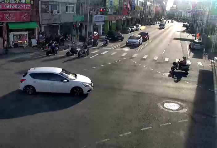 高雄市道路  中山西路、青年路二段 距離0.7公里 氣溫29.2度