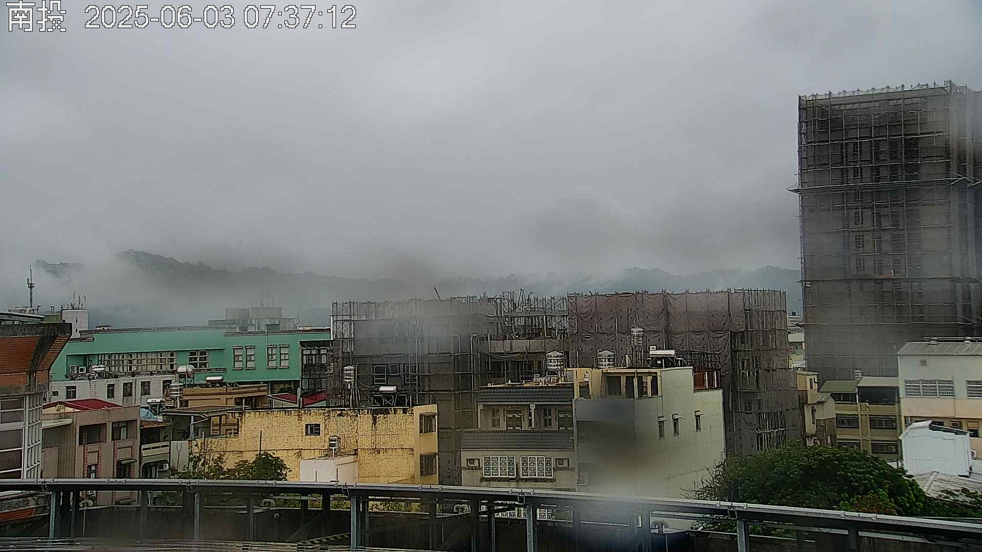 空氣品質監測站  南投 距離0.6公里 氣溫28.3度