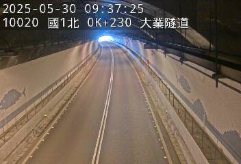 國道1號 北上 0K+230 基隆交流道到基隆端 距離0.4公里 氣溫22.6度