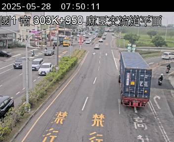 303K+800 麻豆交流道到安定交流道 氣溫26.5度
