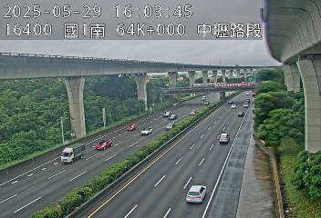 國道1號 南下 64K+000 中壢交流道到平鎮系統交流道 距離1.2公里 氣溫27度