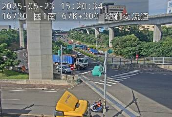 國道1號 南下 67K+300 平鎮系統交流道到幼獅交流道 距離1.6公里 氣溫30.8度
