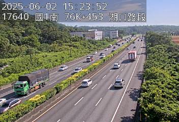 國道1號 南下 76K+453 高架楊梅端到湖口交流道 距離3.2公里 氣溫24.6度