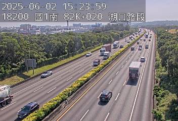 國道1號 南下 82K+020 高架楊梅端到湖口交流道 距離2.2公里 氣溫25.3度