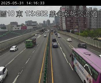 國道10號 東向 1K+252 左營端到鼎金系統交流道 距離1.0公里 氣溫27.2度