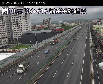 國道10號 東向 3K+616 鼎金系統交流道到仁武交流道 距離1.3公里 氣溫28.1度