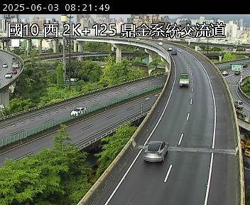 國道10號 西向 2K+125 仁武交流道到鼎金系統交流道 距離0.5公里 氣溫28.9度