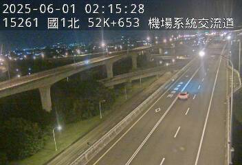 國道1號五股楊梅高架道路 北上 52K+653 中壢轉接一交流道到機場系統交流道 距離0.3公里 氣溫21.2度