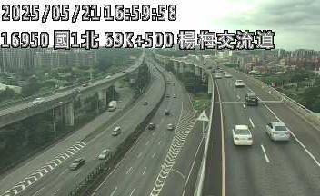 國道1號五股楊梅高架道路 北上 69K+500 校前路交流道到中壢轉接二交流道 距離1.3公里 氣溫30.1度