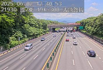 國道2號 東向 19K+300 大湳交流道到鶯歌系統交流道 距離2.3公里 氣溫24.8度