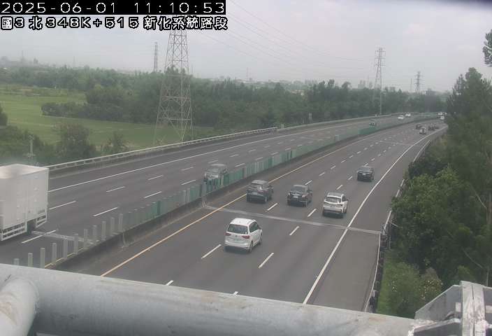 國道3號 北上 348K+515 新化休息站到新化系統交流道 距離0.2公里 氣溫33度