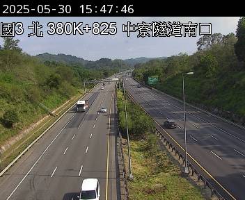 國道3號 北上 380K+825 燕巢系統交流道到田寮交流道 距離0.5公里 氣溫26.7度