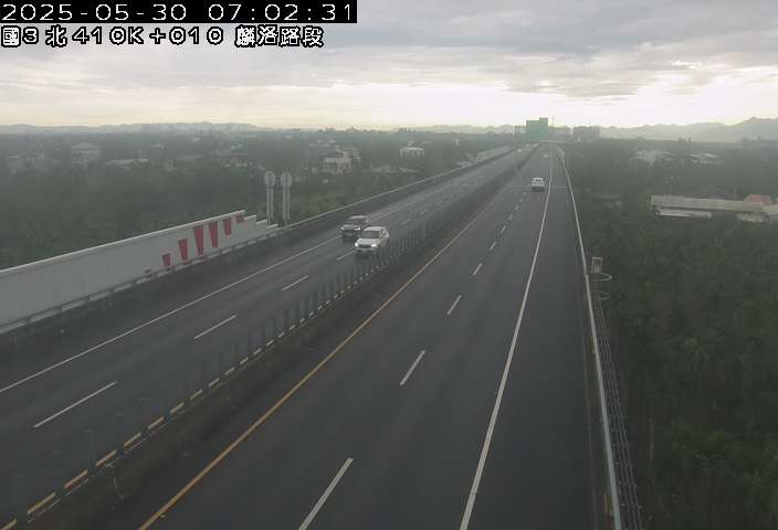 國道3號 北上 410K+010 竹田系統交流道到麟洛交流道 距離4.1公里 氣溫26.1度