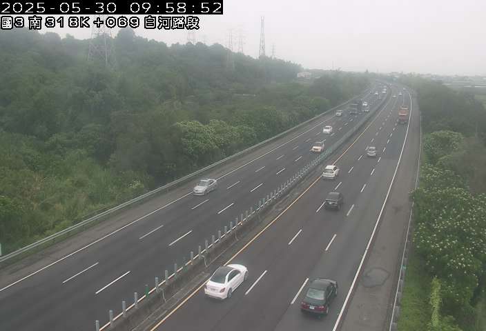 國道3號 南下 318K+069 白河交流道到東山服務區 距離4.2公里 氣溫22.8度