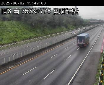 國道3號 南下 353K+765 新化休息站到關廟交流道 距離0.7公里 氣溫25.9度