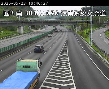 國道3號 南下 383K+070 燕巢系統交流道到九如交流道 距離2.1公里 氣溫25.5度