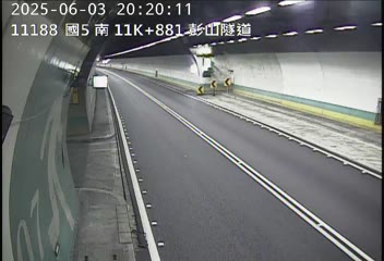 國道5號 南下 11K+881 石碇交流道到坪林交控交流道 距離1.5公里 氣溫25.7度