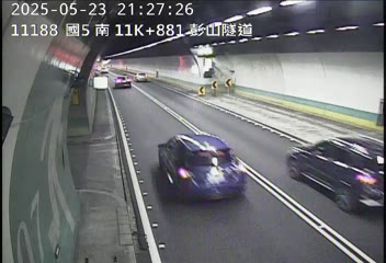 國道5號 南下 11K+881 石碇交流道到坪林交控交流道 距離3.7公里 氣溫30.3度