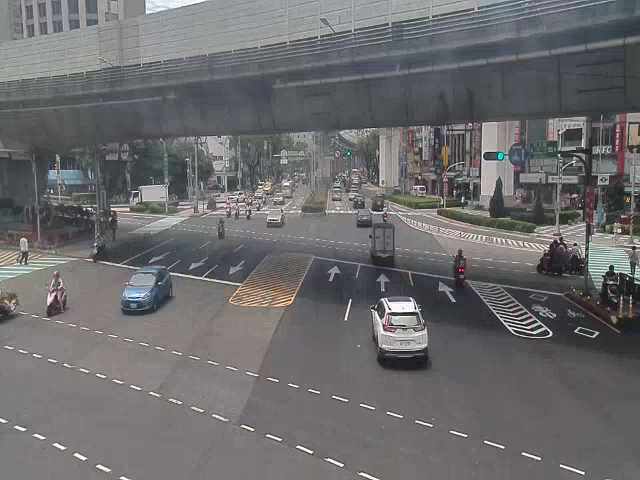 新北市道路  板橋區文化路2段、民生路2段(文化路中央分隔島) 距離0.7公里 氣溫31.7度