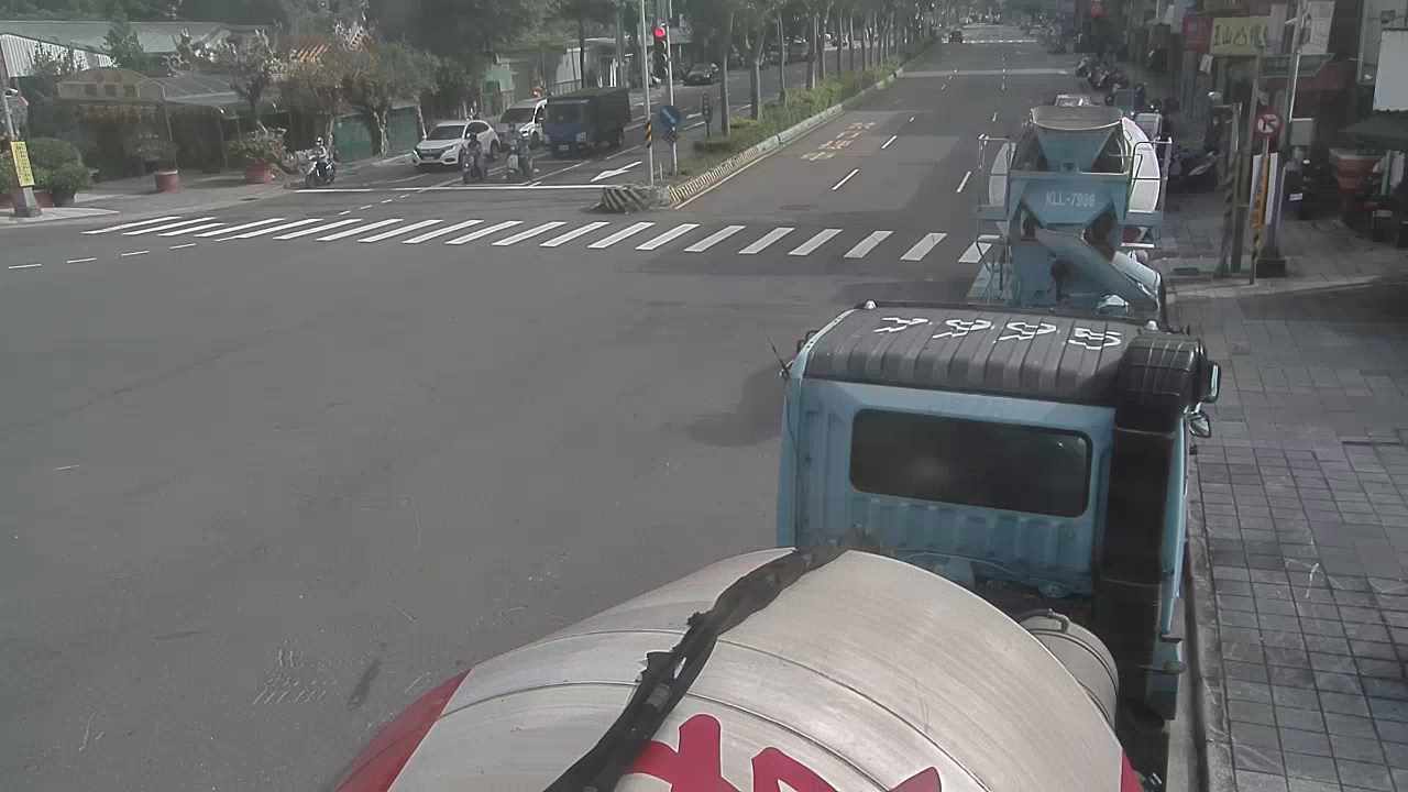 土城區城林路中華路 氣溫27.6度