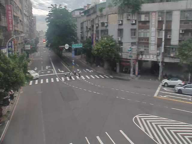 新北市道路  永和區林森路、永元路口(南側號誌門架上) 距離0.8公里 氣溫30.3度