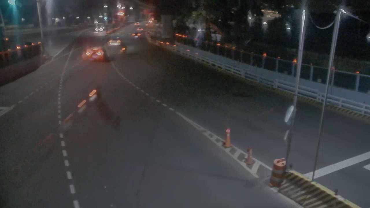 新北市道路  淡水區淡金路中正東路口 距離3.5公里 氣溫17.6度