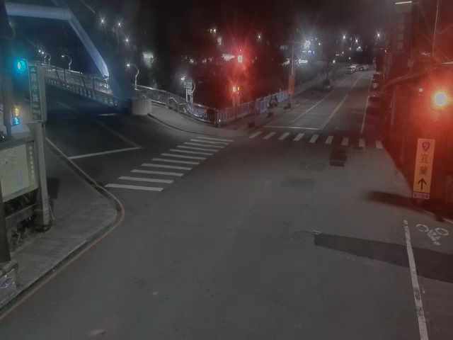 新北市道路  坪林區國中路1號旁(消防隊) 距離1.1公里 氣溫30.1度
