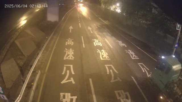 新北市道路  土城-大安路上匝道(往國3) 距離2.5公里 氣溫33度