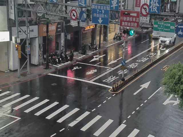 新北市道路  永和區永和路、中山路(中正路) 距離0.3公里 氣溫24.4度
