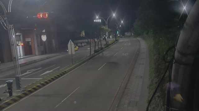 新北市道路  淡水區中正東路一段3巷口 距離3.0公里 氣溫17.6度