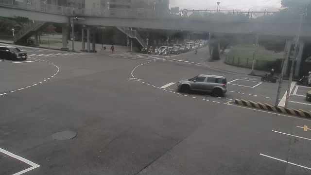 新北市道路  林口區文化一路1段、仁愛路2段路口 距離3.8公里 氣溫21.8度