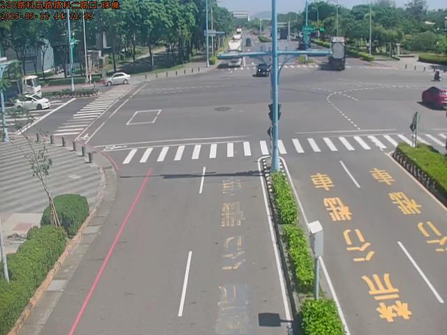 高雄科學園區  220路科五路路科二路向南-球機 距離1.5公里 氣溫27.5度