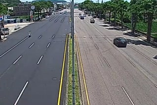 台1線  150K+245 大甲區經國路日南加油站前分隔島(順樁) 距離0.9公里 氣溫26.1度