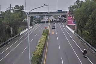 台1線 322K+240 新市橋中山路與國道8號交叉口