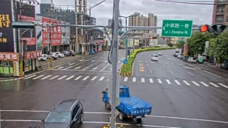 台1線  70K+850 新竹縣竹北市中華路1號前中央分隔島(台1線70K+850) 距離0.7公里 氣溫27.5度