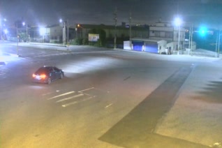 台17線  15K+470 龍井區臨港路一段龍昌路(火力發電廠)口(逆樁) 距離2.3公里 氣溫26.7度