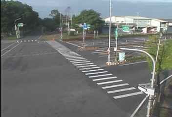台18線  11K+320 世賢路二段順樁右轉高鐵大道轉角(附掛路燈桿件)-人行道 距離1.4公里 氣溫25度