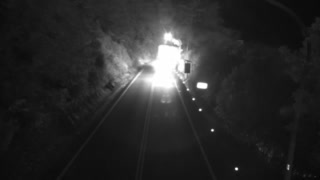 台18線  34K+650 觸口明隧道東邊100公尺 距離1.6公里 氣溫28.4度