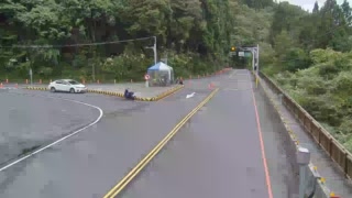 台18線  88K+150 嘉義縣阿里山遊樂區門口(交通轉運站) 西向路側 距離3.4公里 氣溫16.1度