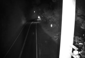 台18線  90K+410 嘉義縣阿里山鄉明隧道西端 東向路側 距離0.2公里 氣溫17.4度