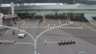台1乙線  18K+390 烏日區中山路與新興路南端(逆樁) 距離0.1公里 氣溫25.2度