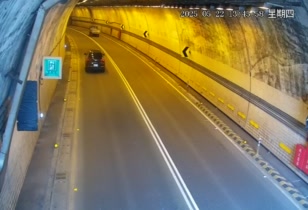 台2線  48K+198 萬里隧道口(W) 距離0.4公里 氣溫28.6度
