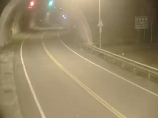 台30線  26K+110 長濱鄉玉長隧道西口外(順) 距離2.4公里 氣溫31.6度