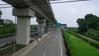 台39線  10K+750 重點路段109-車流監看 高鐵橋下台南路段(照到往新化路牌) 距離2.9公里 氣溫24.2度