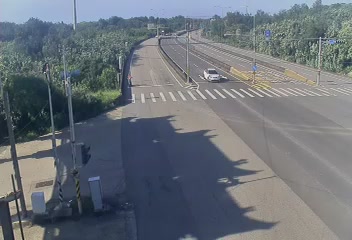 台61線  87K+600 竹南鎮-西濱公路=崎頂新樂園旁（順樁） 距離2.5公里 氣溫26.4度