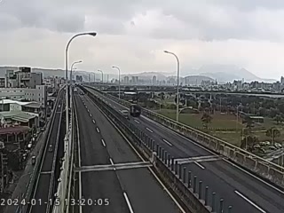台64線  14K+872 快速公路(五股二交流道到三重交流道)(E) 距離1.5公里 氣溫24.8度